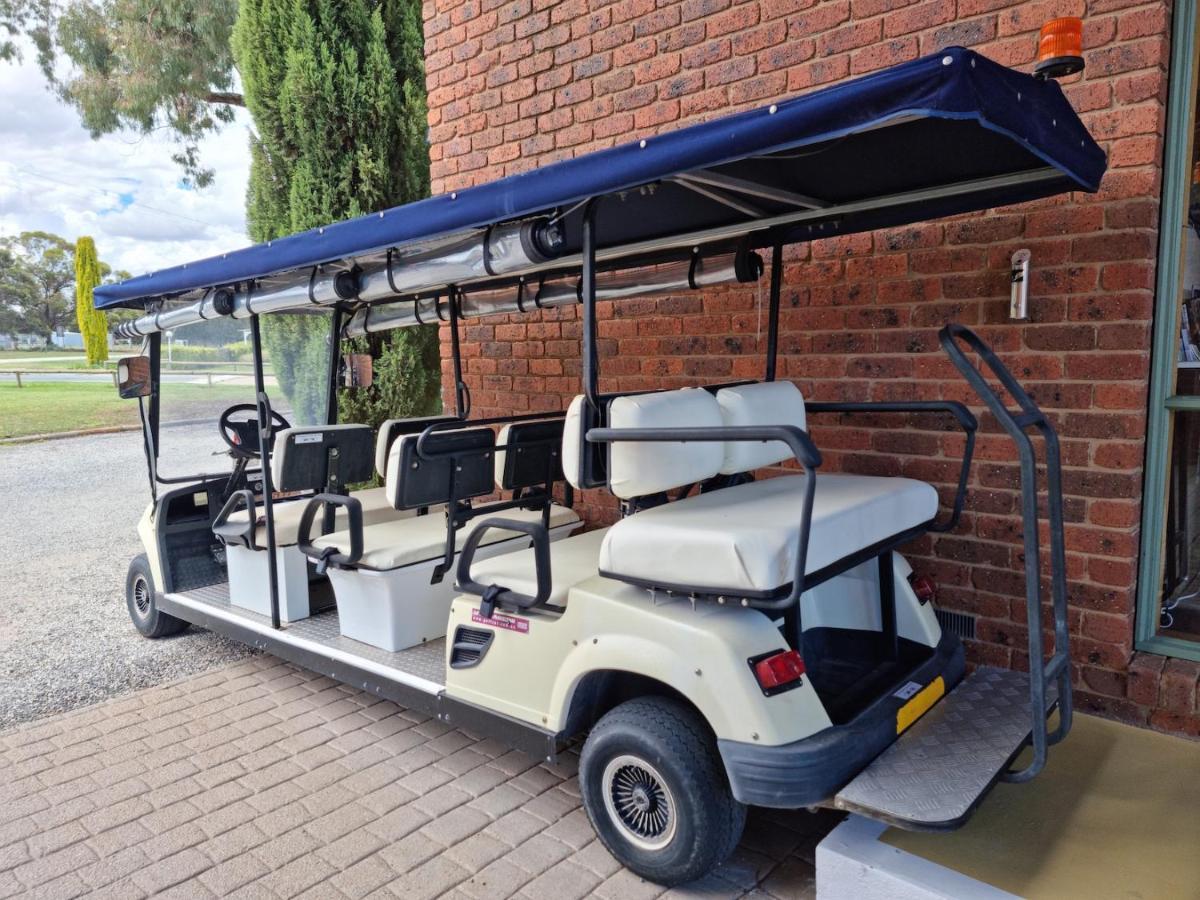 Tooleybuc Club Motor Inn Ngoại thất bức ảnh